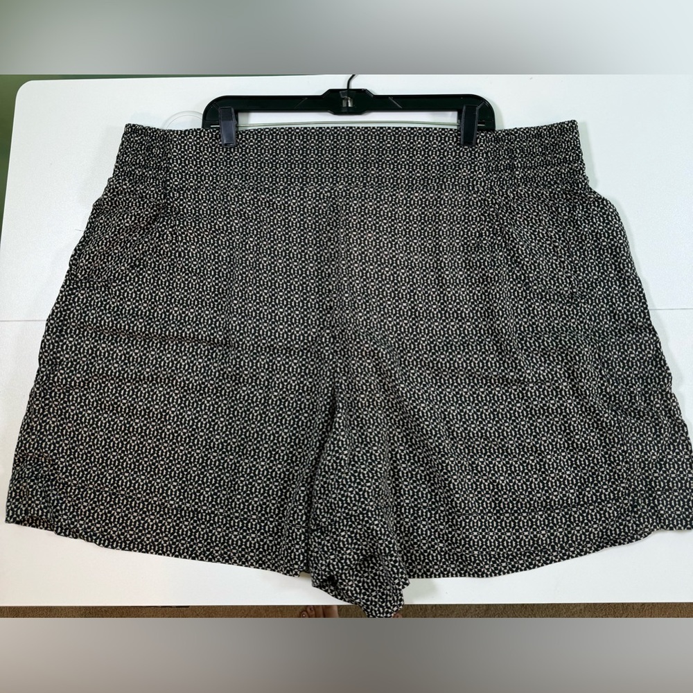 Lane Bryant Shorts Size 22/24
